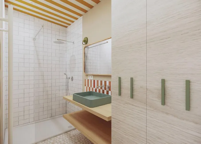 Bonjour Sauvage Jean De Luz Campeggio *