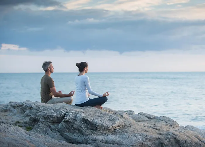 Bonjour Sauvage Jean De Luz Campeggio *